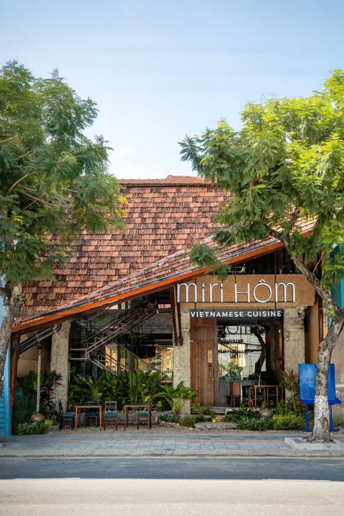 nhà hàng ẩm thực việt
