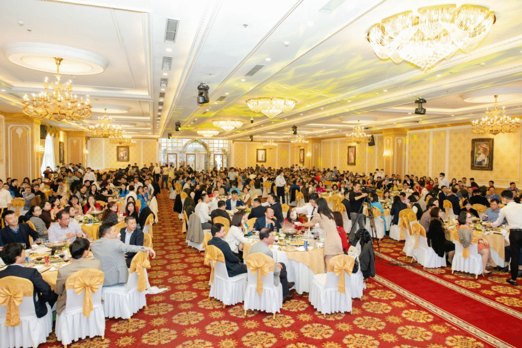 lưu ý khi tổ chức tiệc cuối năm