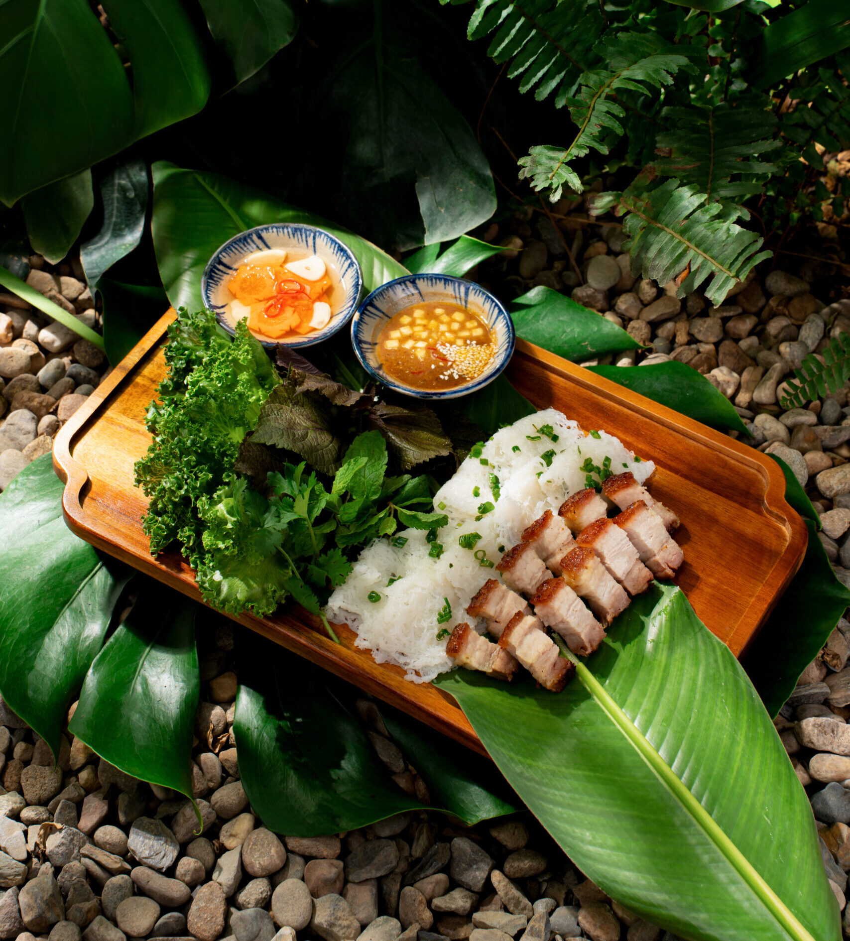Banh hoi heo quay scaled e1786079285478